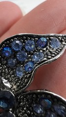 MODERN BROOCH PIN BLUE RHINESTONE DARK SILVER TONE COSTUME JEWELRY WOW 💙