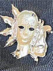 Vintage Art Deco Gold Tone Dual Face Mask Brooch Pin Rhinestone