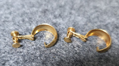 Vintage Gold Toned Textured Clip-On Hoop Earrings Pat.No 3176475