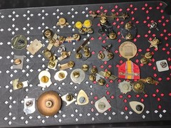 Lot Over 40 Pins Mostly Military Pins Militaria Lot AAB 16