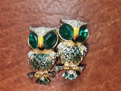 Vintage Coro Green Glass & Enamel Duette Owl Pin With Earrings