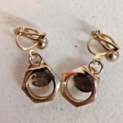 Vintage Gold Tone Black Cabochon Geometric Hexagon Drop Dangle Clip On Earrings