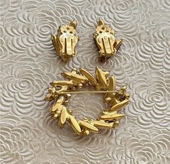 Vintage Rhinestones Brooch and Earrings set