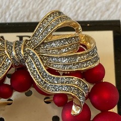 Napier Brooch Women’s Red Christmas Wreath Balls Pin Bow Cubic Zirconia