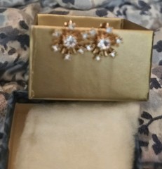 Vintage 1978 Avon Starburst Rhinestone Earrings Gold-Tone Clip In Original Box