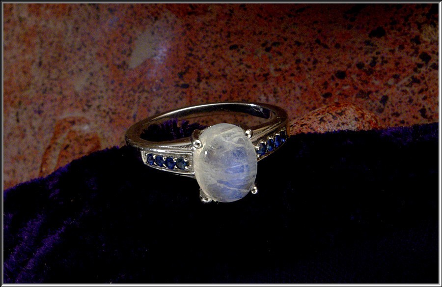 Vtg Sterling Silver Blue Flash Moonstone 8 x 10mm Cabochon & Sapphires Ring Sz 8