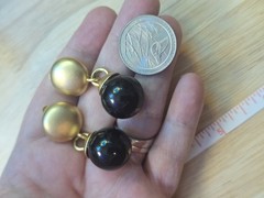 Vintage Erwin Pearl Black Ball Drop Dangle Clip On Earrings Matte Gold Tone