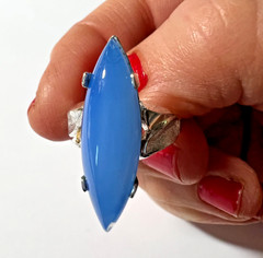VTG Mid-Century Silver Tone Cocktail Statement Molded Glass Ring Size 7-8 Blue