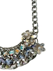Vtg Gold Tone Chain Link Woven Cloth Metal Flower Bib Necklace Imitation Pearl
