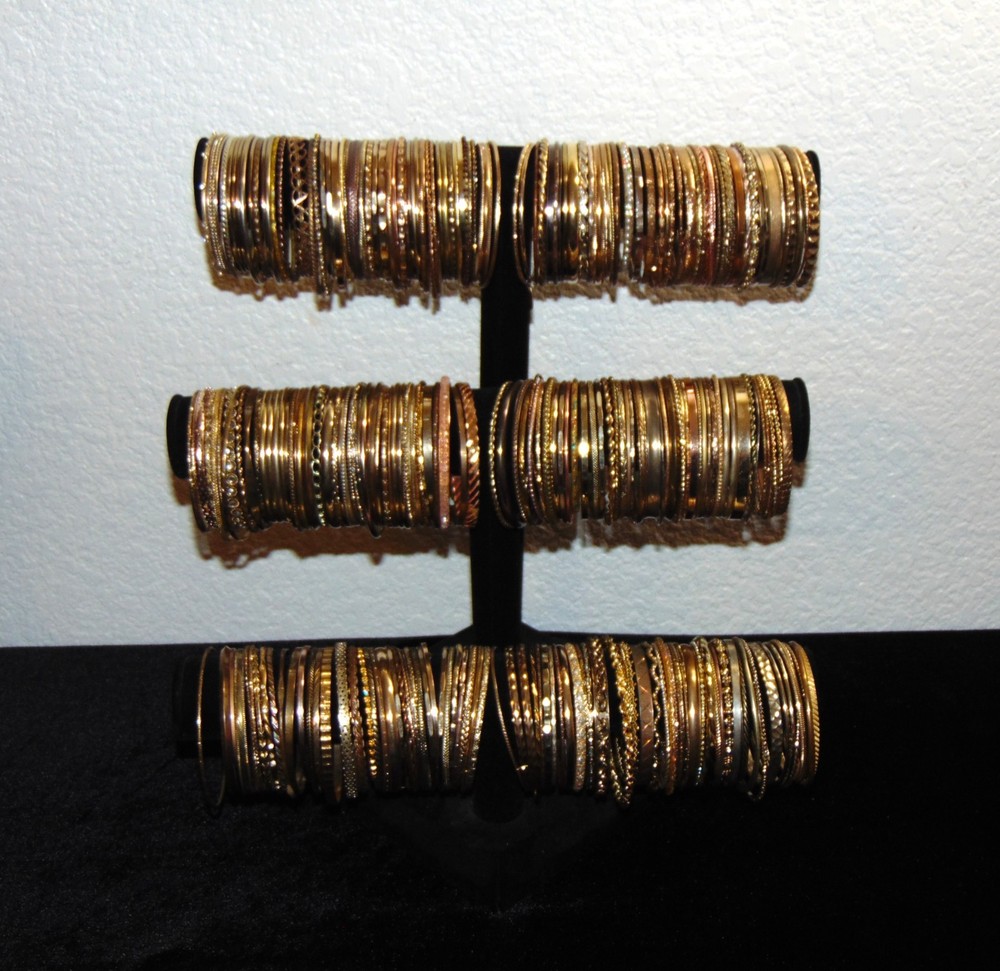 4 Pound Gold Tone Vintage & Modern Assorted bracelet/bangle lot