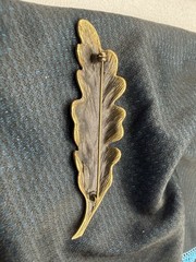 Vintage Tortolani Signed Large Leaf Statement Gold Tone Pin Brooch 3.5 Inches