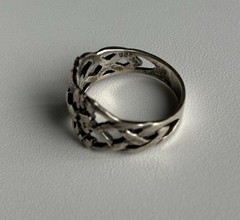 VTG Sterling Silver Celtic Knot Wide Band Ring Size 6 Hands Heart 10mm wide 925