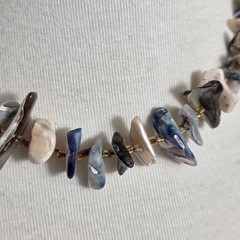 Single-Strand Choker Necklace Irregular Cut Abalone Chips Blue, White & Pink