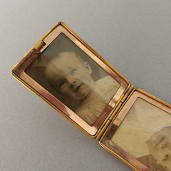 Vintage 20s Art Deco Marathon Rose Gold Tone Rectangular Locket Photo Pocket