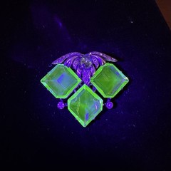 VTG Eisenberg Original Sterling Vermeil Fur Clip Uranium Glass Green Stones