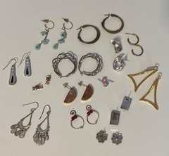 Lot of 14 pairs Pierced Earrings Silver & Gold Tone Hoops Stone Dangles Variety