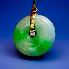 Original EARTH MINED Jadeite JADE DIAMOND Vintage Deco Disc Pendant 18K GOLD