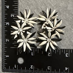 VTG Climber Lucite Black White Flower Earrings 50s Clip Daisy Cluster Rhinestone