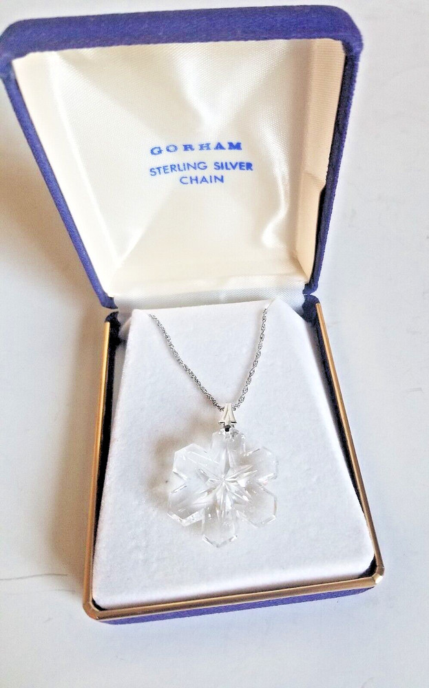 Gorham Snowflake Pendant, Silver Chain, 17.5″ Vintage in Original Box