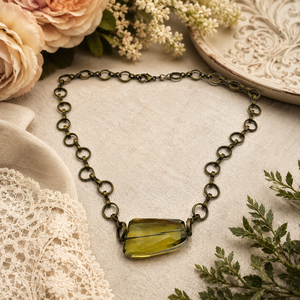 Vintage Olive Green Faceted Glass Pendant Necklace Brass Rolo Chain 19 In