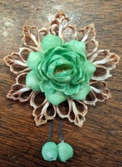 Handmade Seashell Brooch Pin Flower Design Dangling Shells Green 2.25″ Diameter