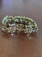 Vintage LISNER Gold-Tone Leaf Bracelet w/ Amber & Aurora Borealis Rhinestones