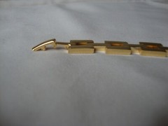 VINTAGE HONG KONG FASHION JEWELRY SQUARE FLAT LINK 7″ GOLD TONE TENNIS BRACELET