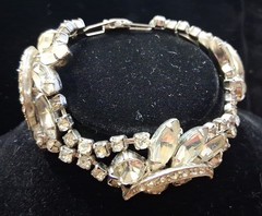 Vtg Rhinestone Silver Tone Bracelet~Intricate Design Old Fashion Glam Rare
