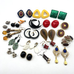 Lot of 20 Pairs Vintage Earrings Rhinestone Plastic Stone Some Signed Clip Post