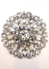 Vintage 2.7″ Weiss Snowflake Flower Unsigned Silver Jeweled Rhinestone Brooch