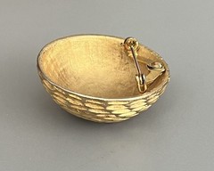 VTG Gold Tone Textured Domed Round 3-D Button Brooch Chunky 1.5”