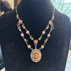 Vintage Avon Nina Ricci Fairy Cottagecore Floral Botanical Pastel Necklace 2008