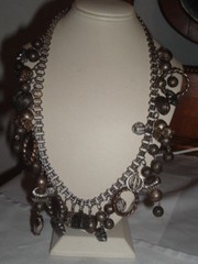 VINTAGE ROXSANN SIGNED RUNWAY ETCHED LINK CHUNKY BRASS DANGLE CHARM NECKLACE