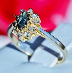 14k yellow gold size 5.75 ring 0.35ct natural, treated sapphire diamond 1.83gr