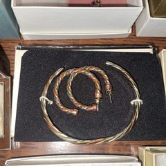 VINTAGE CUSTOM JEWELRY LOT VERY NICE PCS