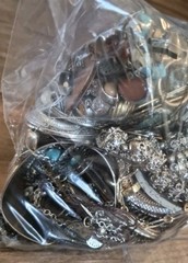 Tarnished Treasures, 3 Pounds of Pre-Loved Vintage & Contemporary Jewelry