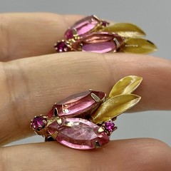 Vtg Midcentury Pink Marquise Rhinestone Yellow Enamel Climber Earrings Clip Claw