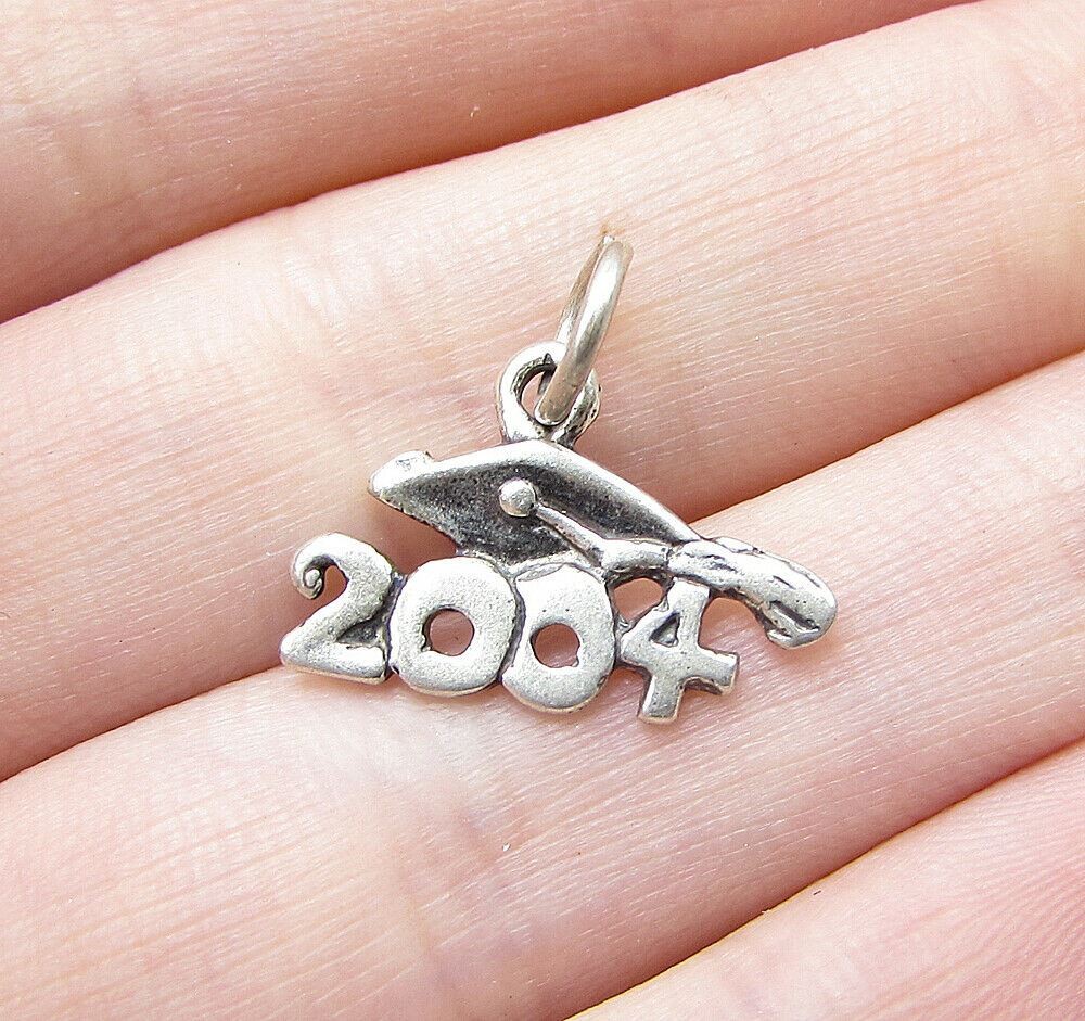 925 Sterling Silver 2004 Graduation Charm Pendant PT1109