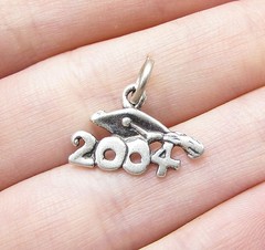 925 Sterling Silver 2004 Graduation Charm Pendant PT1109