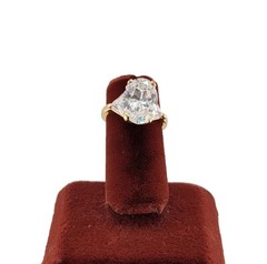 Vtg Sz 7 Ring Oval Triangle Cubic Zirconia 18KGE Gold Electroplate Jewelry USA