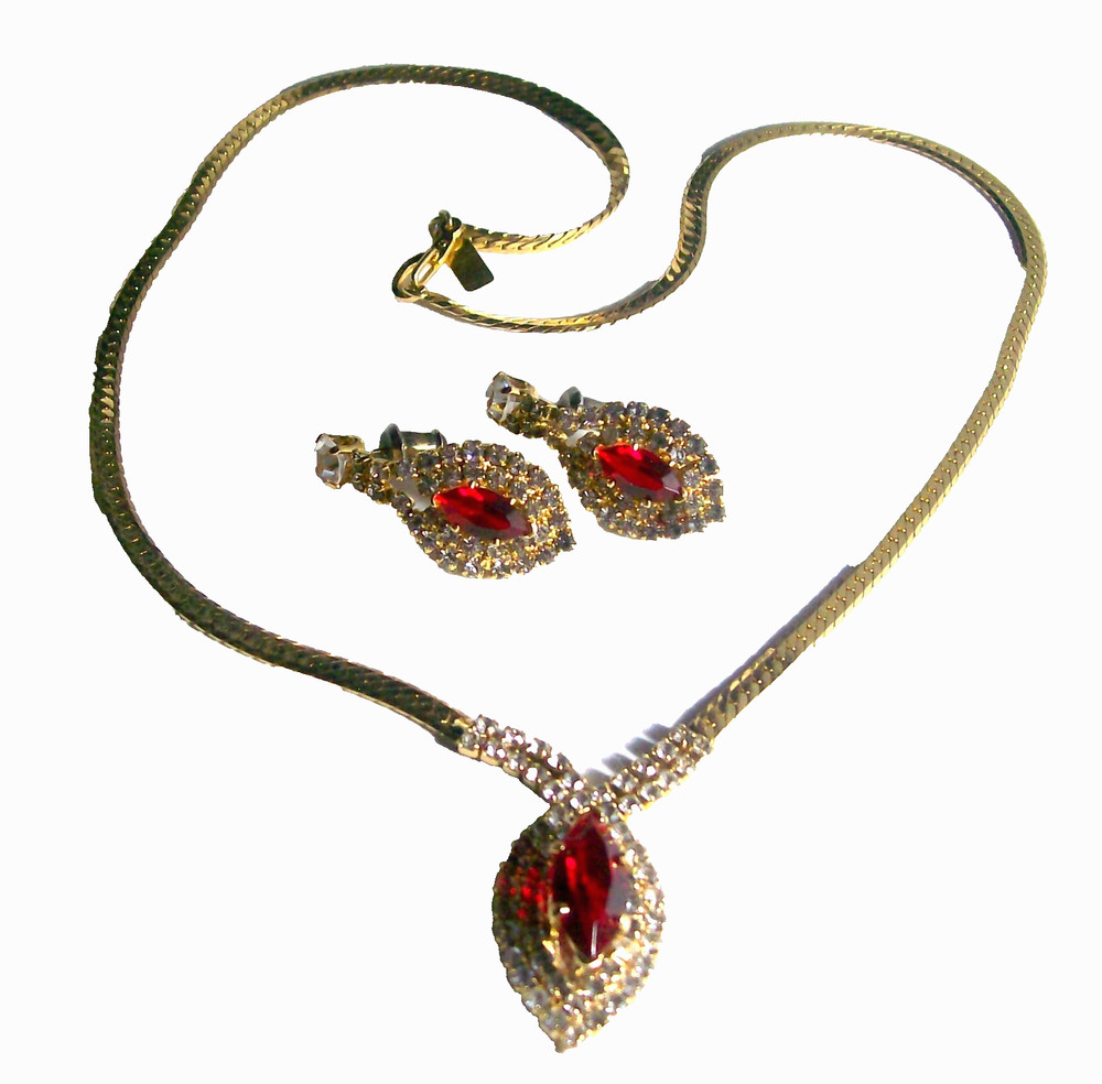 Vintage LADY REMINGTON RED & CLEAR RHINESTONE NECKLACE Earrings SET-Signed