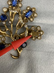 Vintage Pot Metal Brooch Gold Tone Blue Rhinestone READ