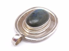 Sterling Silver And Mother of Pearl Pendant 42.50mm by 21mm 15g