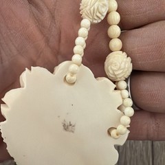 Antique Art Deco Hand-Carved Floral Statement Necklace – Creamy Natural Organic