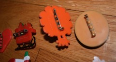 Lot of 20 Hallmark Pins Brooch Christmas Holiday Santa Thanksgiving Turkey Pin