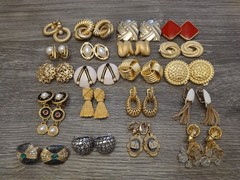 Estate Lot Costume Fashion Clip On Earrings Lot 20pr Mod Gold Tone Pretty Mix