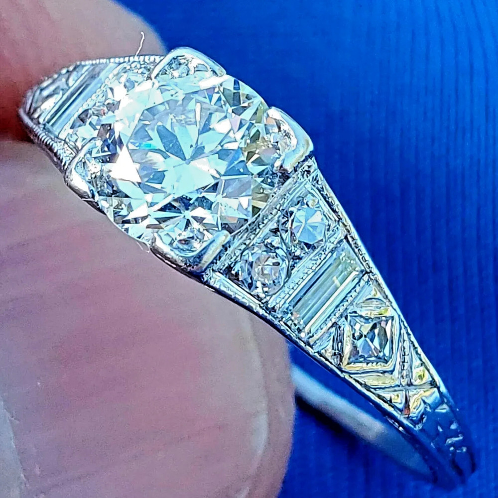 Original EARTH MINED DIAMOND ART Deco Engagement Ring 1 CARAT PLATINUM Solitaire