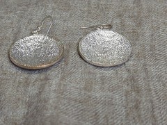 Vintage Red Off White Black Enamel Inlay Round Dangle Earrings Silvertone