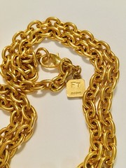 FT Paris High End Chunky Matte Gold Tone RARE Vtg Castle Pendant Necklace 32” 💛