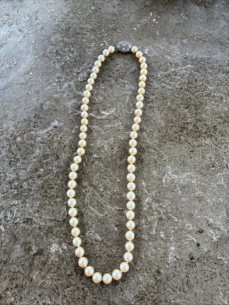 !!! Panetta Stamped Pearl Style Necklace Elegant Statement Piece Vintage